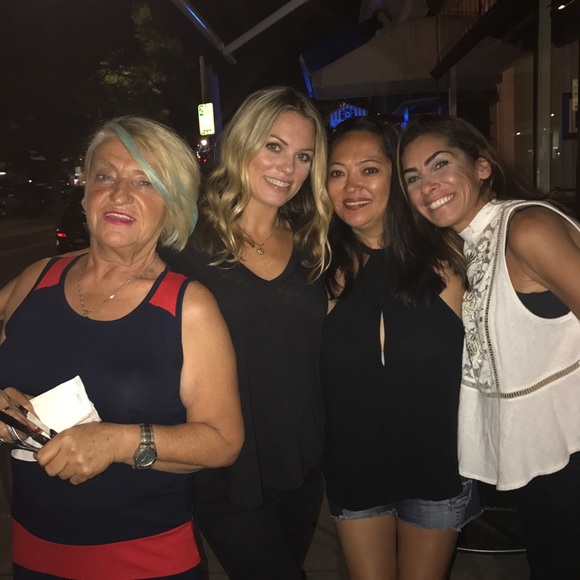 Meet your Posher, Melissa - Picture 3 of 4